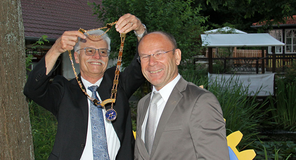 Uebergabe2015